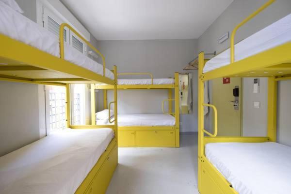 Heylola! Hostel برشلونة المظهر الخارجي الصورة