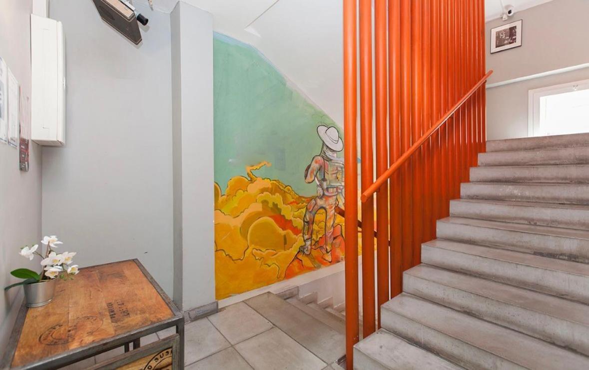 Heylola! Hostel برشلونة المظهر الخارجي الصورة